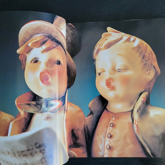 M.J.Hummel Album First Edition 1992 Collector's Hardcover Reference Book - Picture 3 of 15